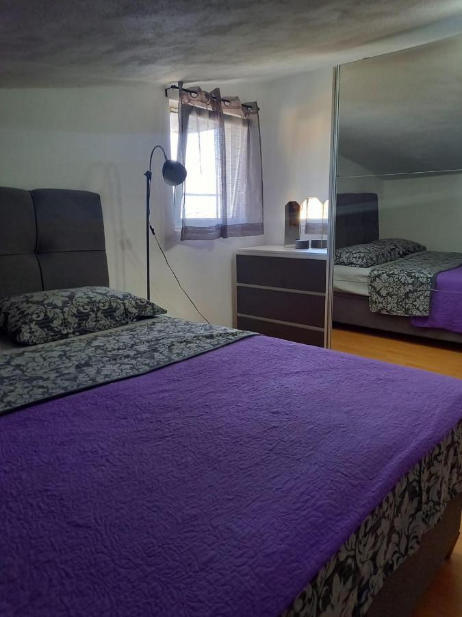 Apartmani Marija Pašman Habitación foto